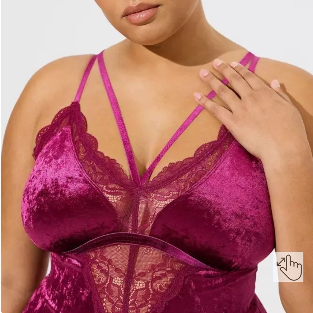 TORRID Velvet Lace Bodysuit - Picture 2 of 9
